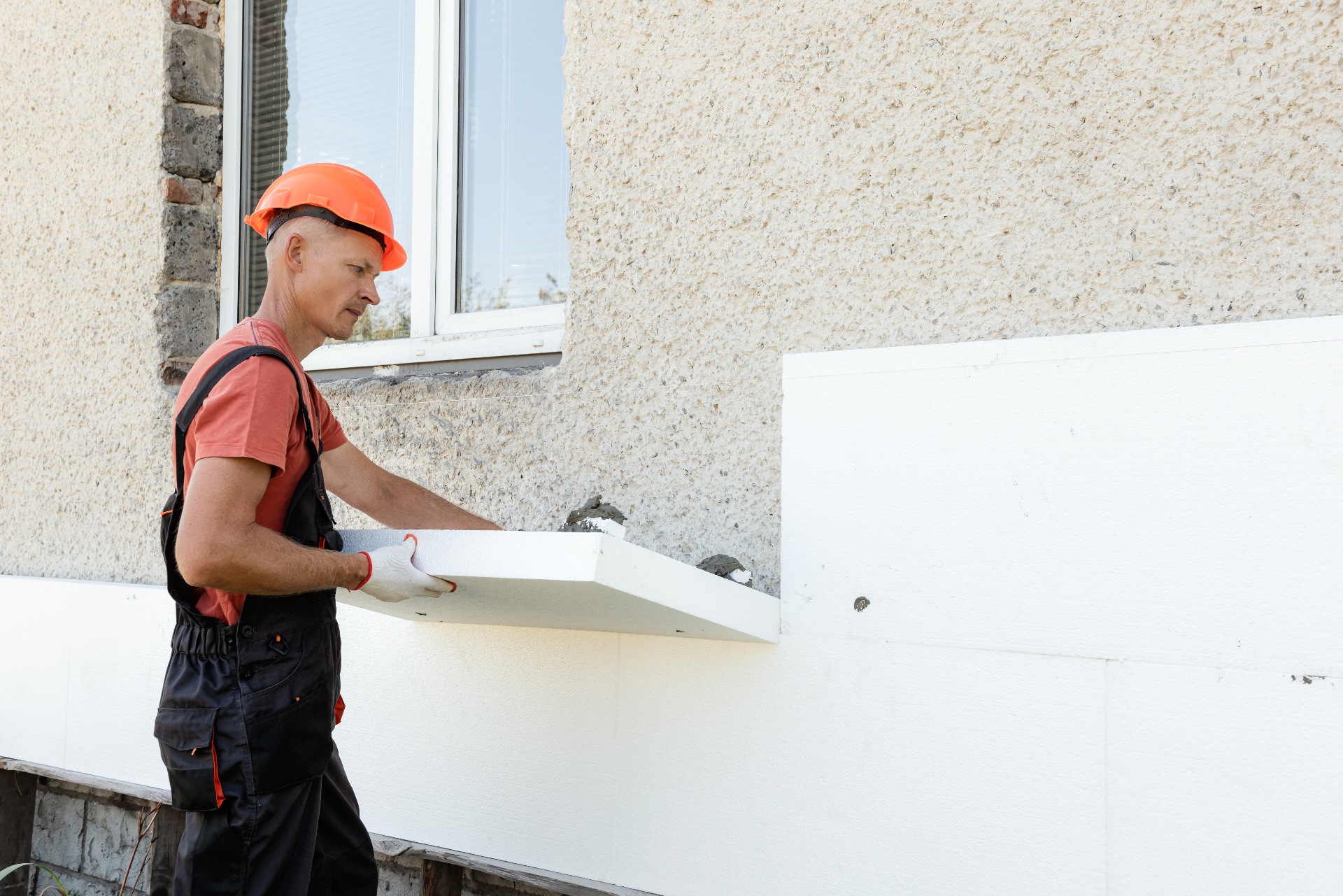 Façade isolée par l'extérieur avec son enduit de finition appliqué